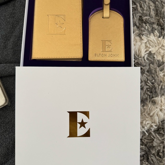 Elton John’s Farewell Tour Authentic Swag Bag Merch +Certificate of Authenticity - Picture 3 of 6